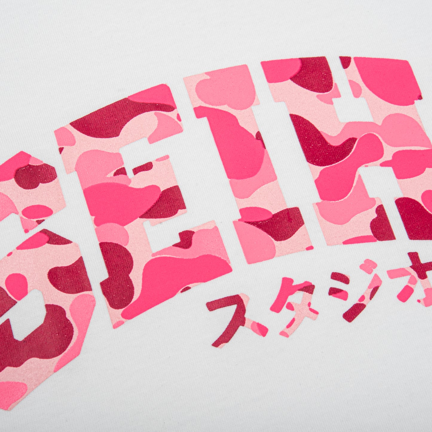 SEIHA Studios – T-Shirt Oversize Blanc / Camo Rose スタジオ